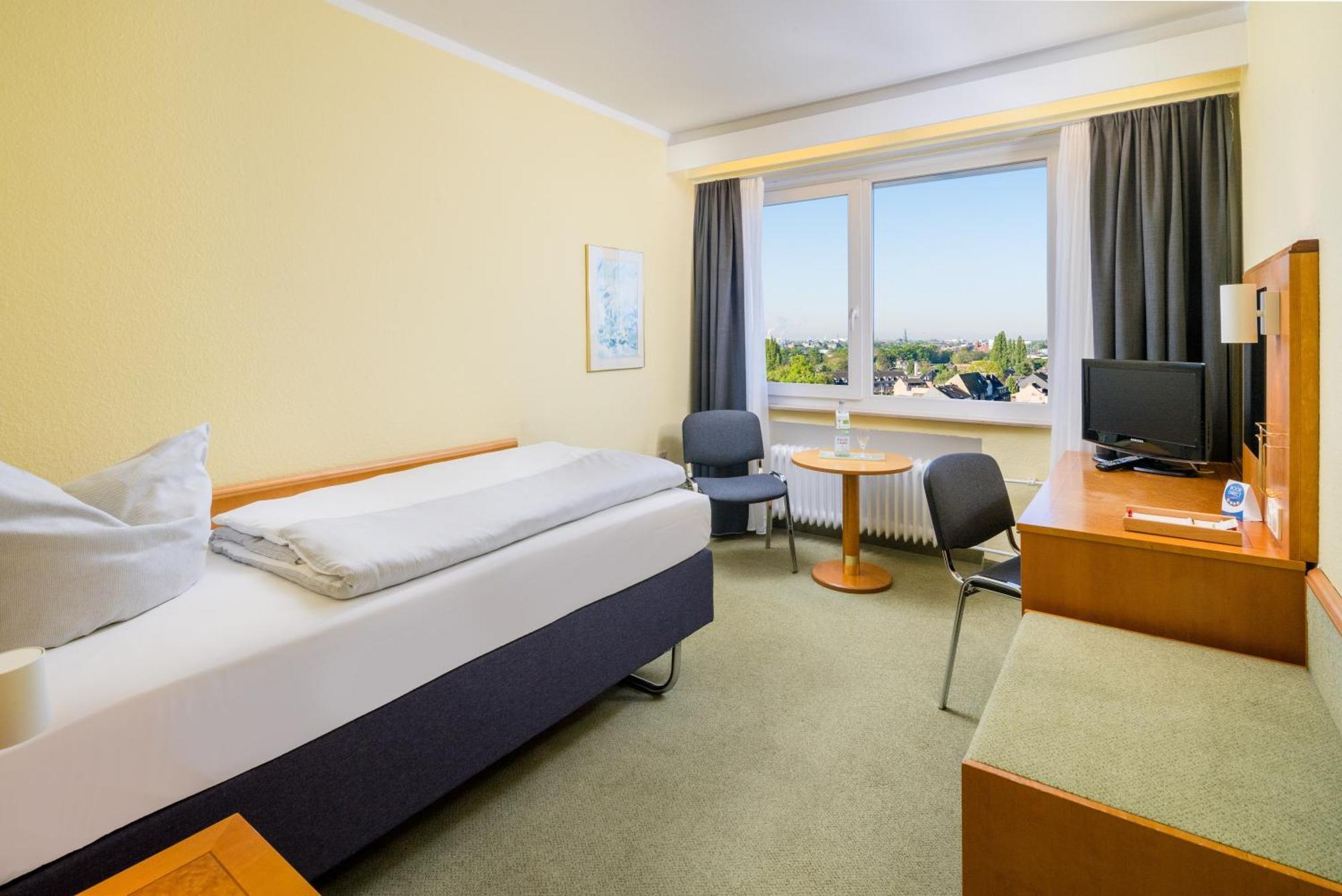 Garden Hotel Krefeld Buitenkant foto